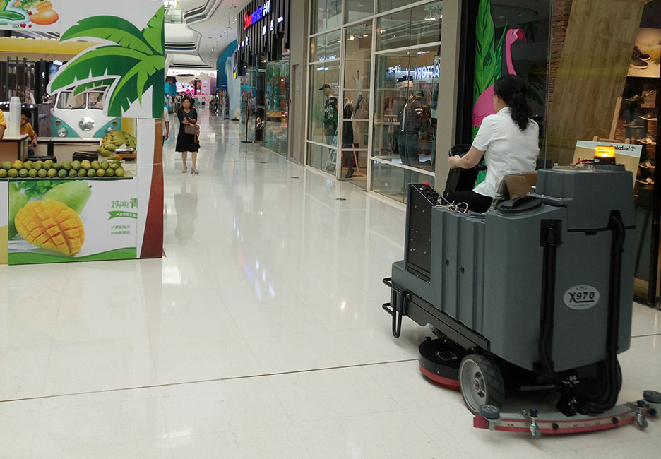 江西大型清潔設(shè)備多功能洗地機(jī)和電動(dòng)<a href=http://www.jsgangya.cn target=_blank class=infotextkey>掃地車生產(chǎn)廠</a>